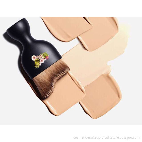 Face contour liquid foundation brush